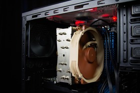 64c838ff-s