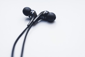 earphones-2602313_1280